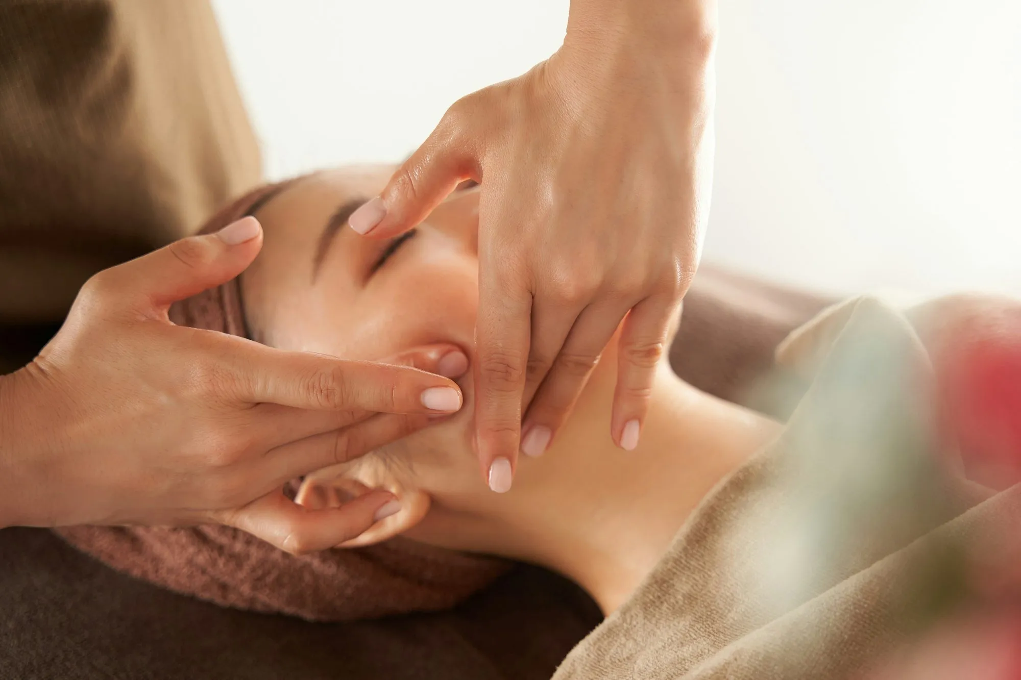 Korean facial massage at Halo Head Spa